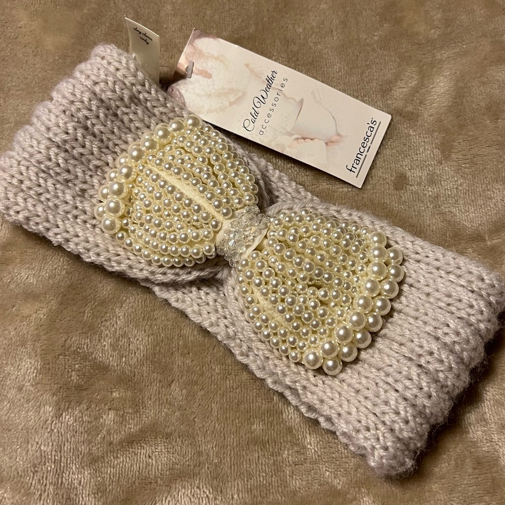 NWT Francesca’s Cable Knit Winter Headband